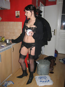 Hot MILF facesitting &